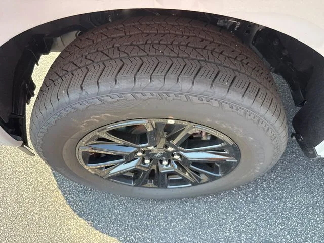 New 2026 Avalanche Ford Platinum® image 19