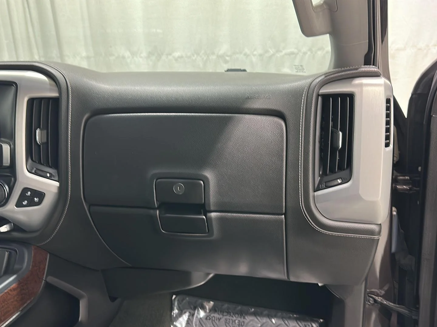 Used 2016 MAHOGANY METALLIC GMC SLT image 27