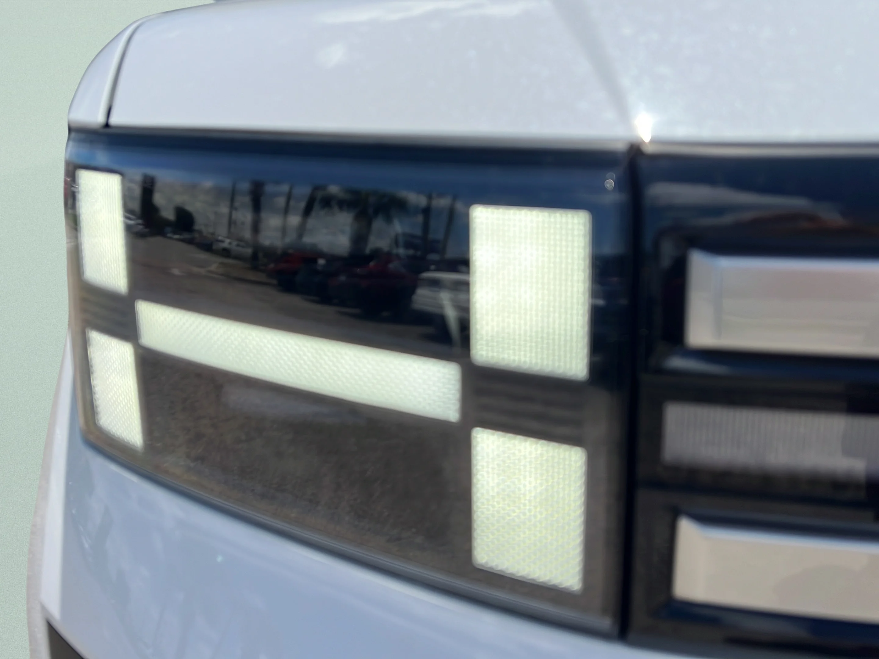 Used 2025 Serenity White Hyundai SEL image 22