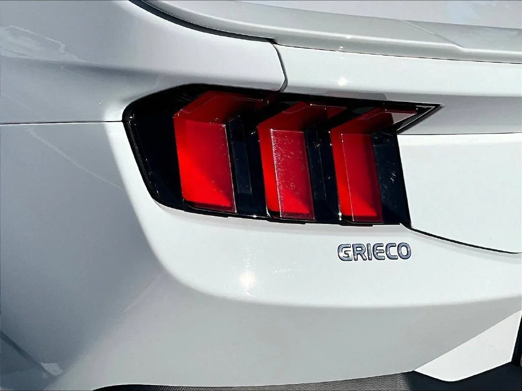 Used 2025 Oxford White Ford GT Premium image 25