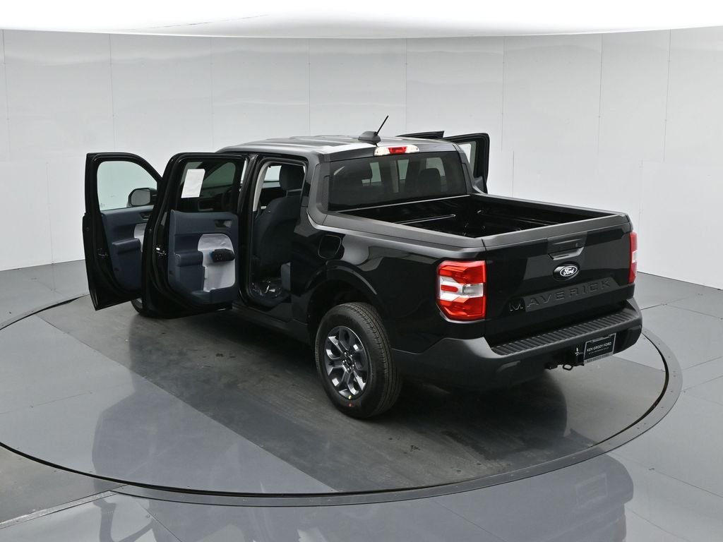 New 2026 Shadow Black Ford XLT image 36