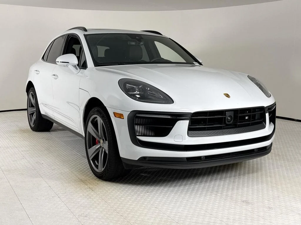 Used 2024 Carrara White Metallic Porsche S image 9