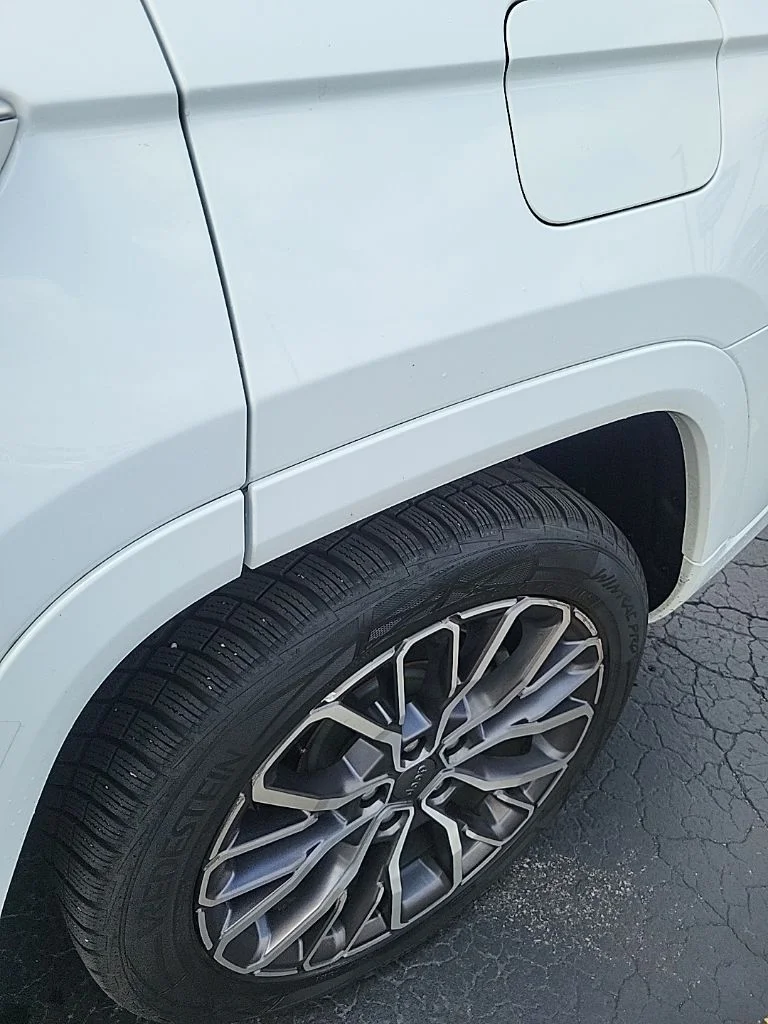 Used 2021 Bright White Clearcoat Jeep Summit image 5