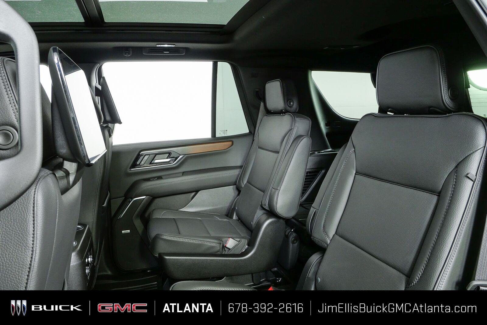 2027 GMC Yukon Denali - Photo 18