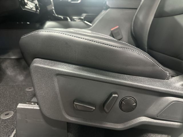 New 2026 Beige Ford Outer Banks image 18