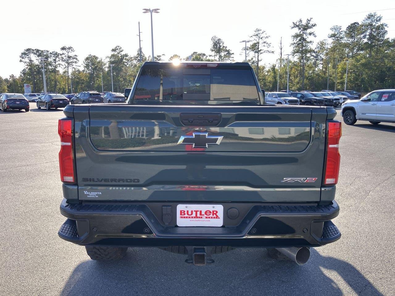 Used 2026 Green (Cyprees Gray) Chevrolet ZR2 Crew Cab 4WD image 4