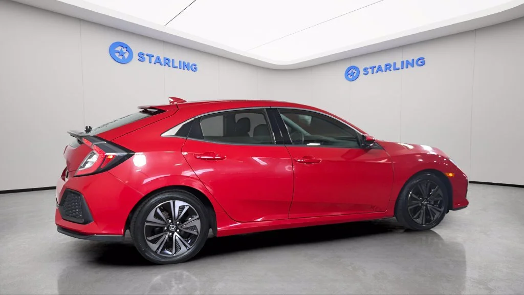 Used 2018  Honda EX image 10