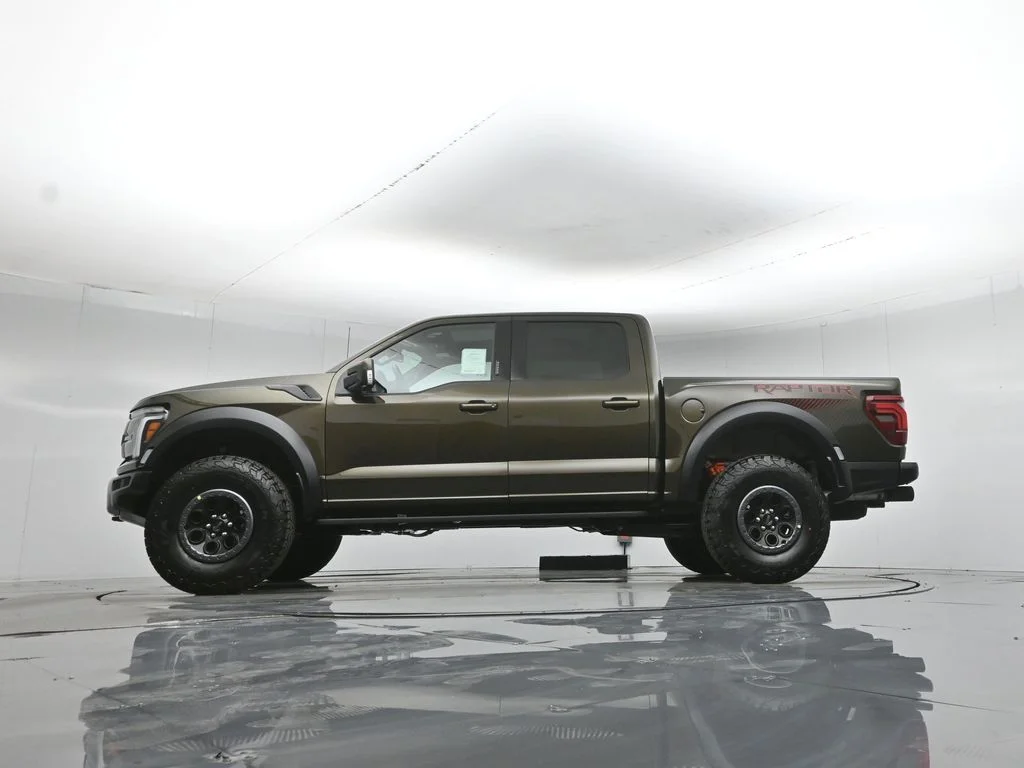 New 2026 Shelter Green Ford Raptor image 54