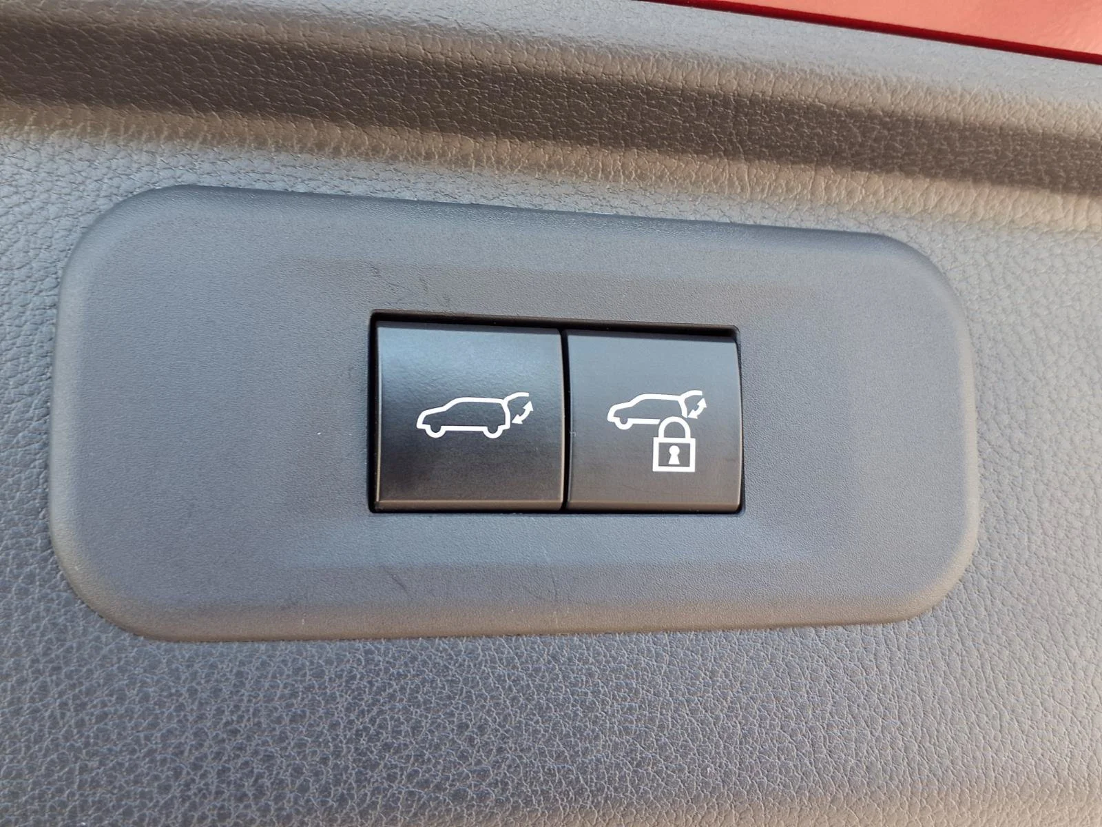 Certified Used 2024 Pearl Toyota Limited image 26