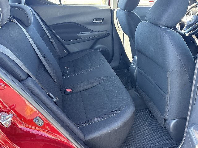 Used 2022 Red Nissan SV image 13