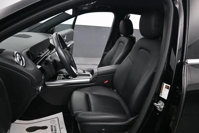 Used 2025 Black Mercedes-Benz GLA 250 image 19