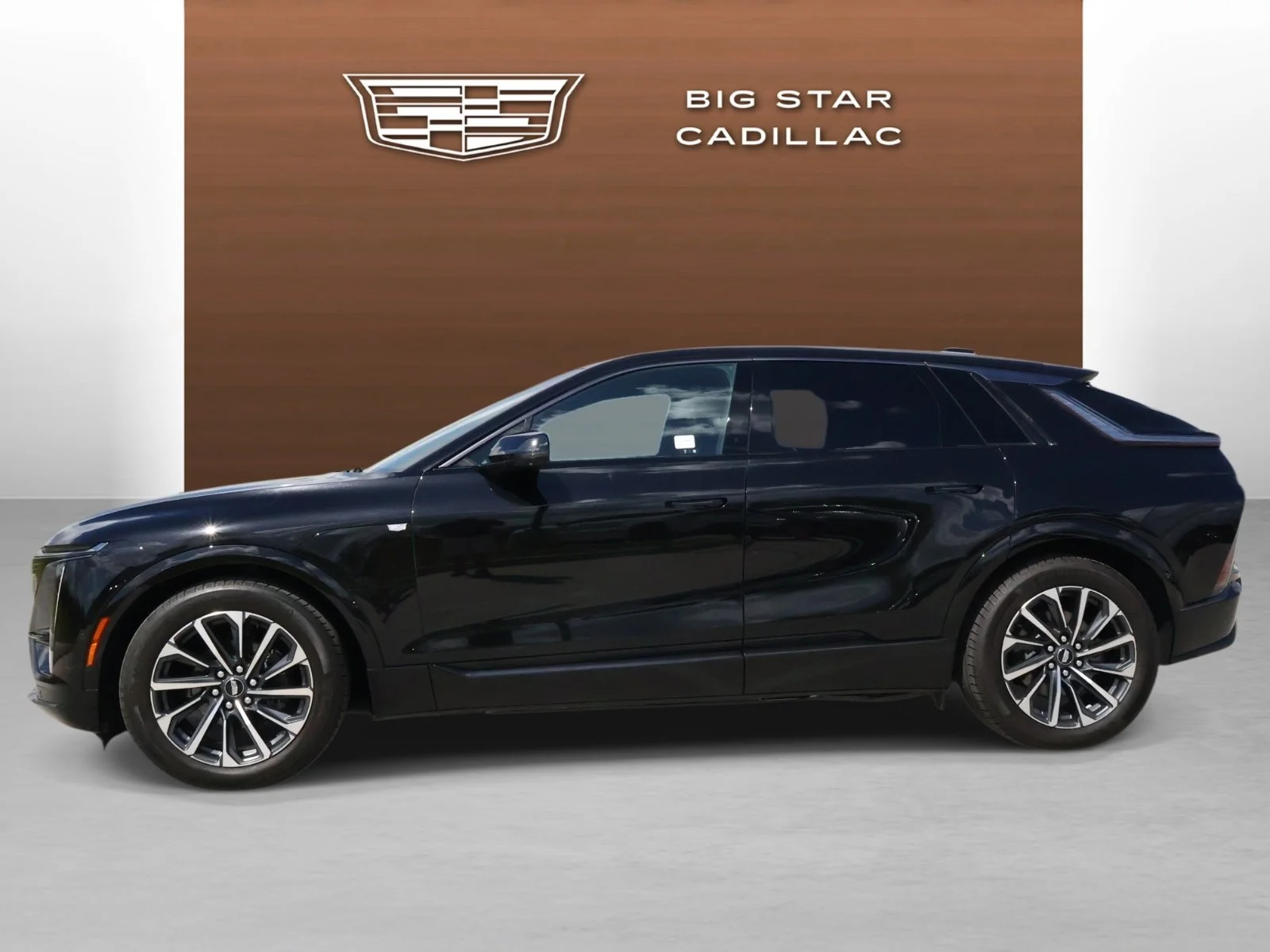 Certified 2024 Cadillac LYRIQ Sport 1 with VIN 1GYKPTRK1RZ108690 for sale in Friendswood, TX