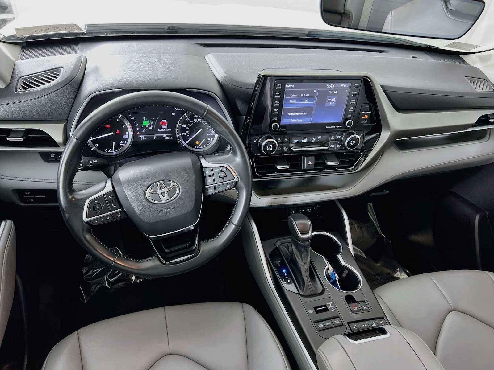 Used 2021 Blizzard Pearl Toyota XLE image 24