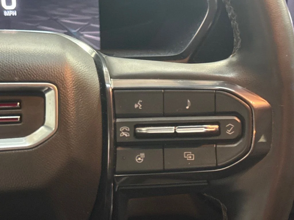 Used 2023 Onyx Black GMC AT4 image 18