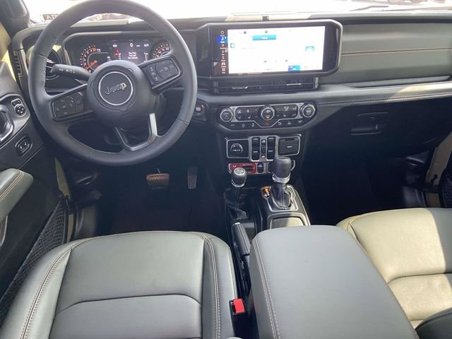 Certified Used 2025 41 Jeep Mojave image 9