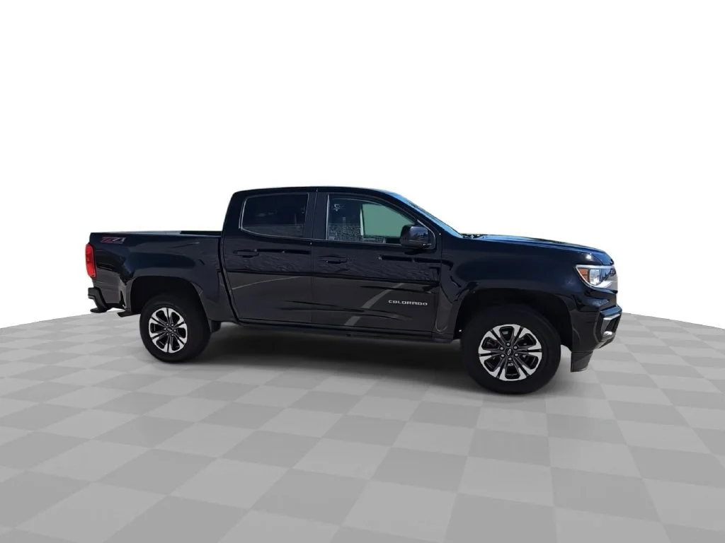 2022 Chevrolet Colorado Z71 - Photo 9