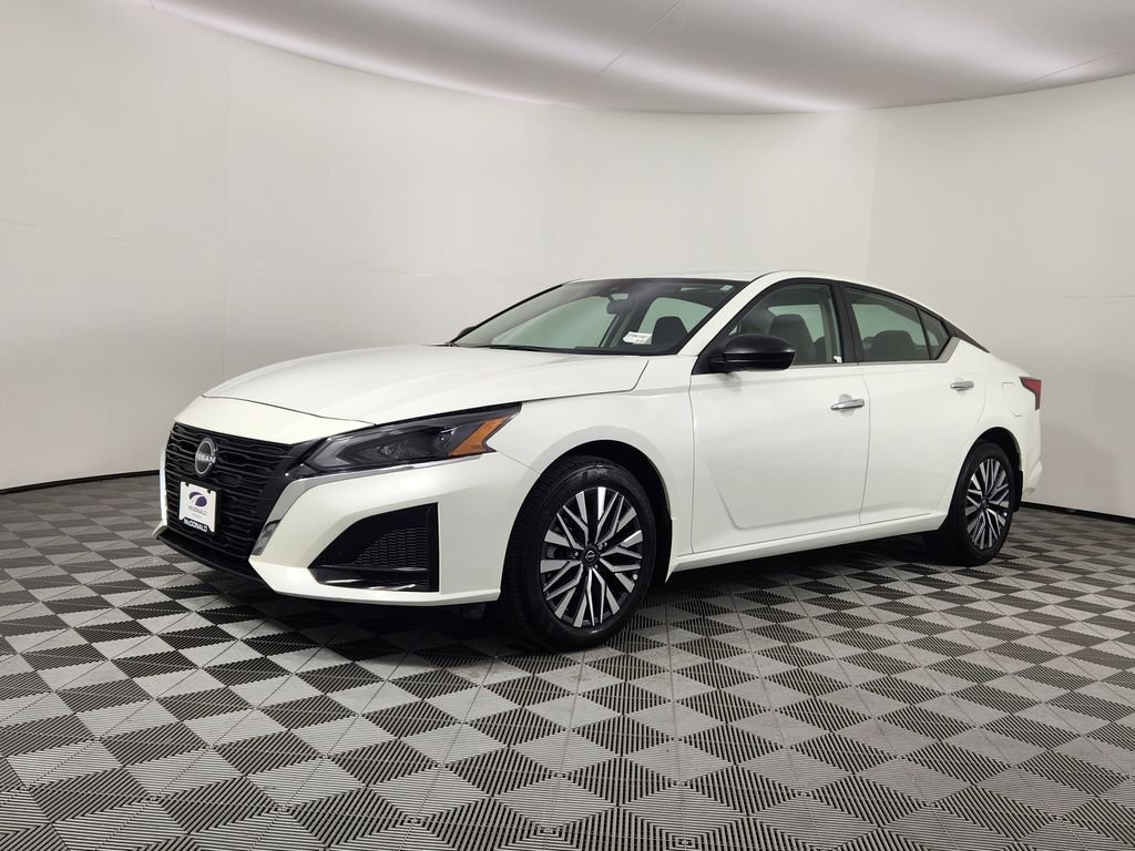 2024 Nissan Altima SV