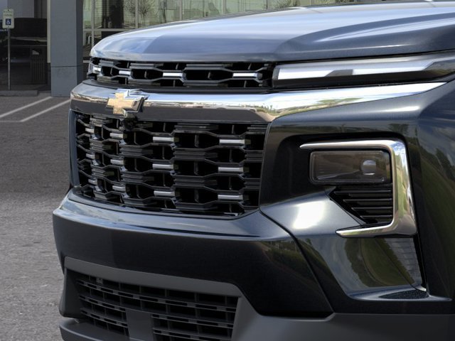 2027 Chevrolet Traverse photo 13 of 33