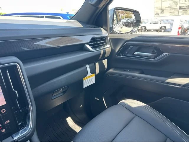 New 2026 Sterling Metallic GMC Elevation image 6