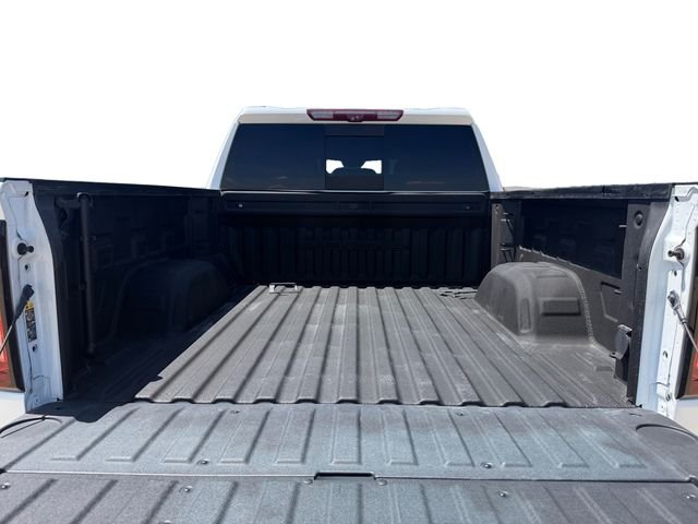 Used 2022 White GMC Denali image 18