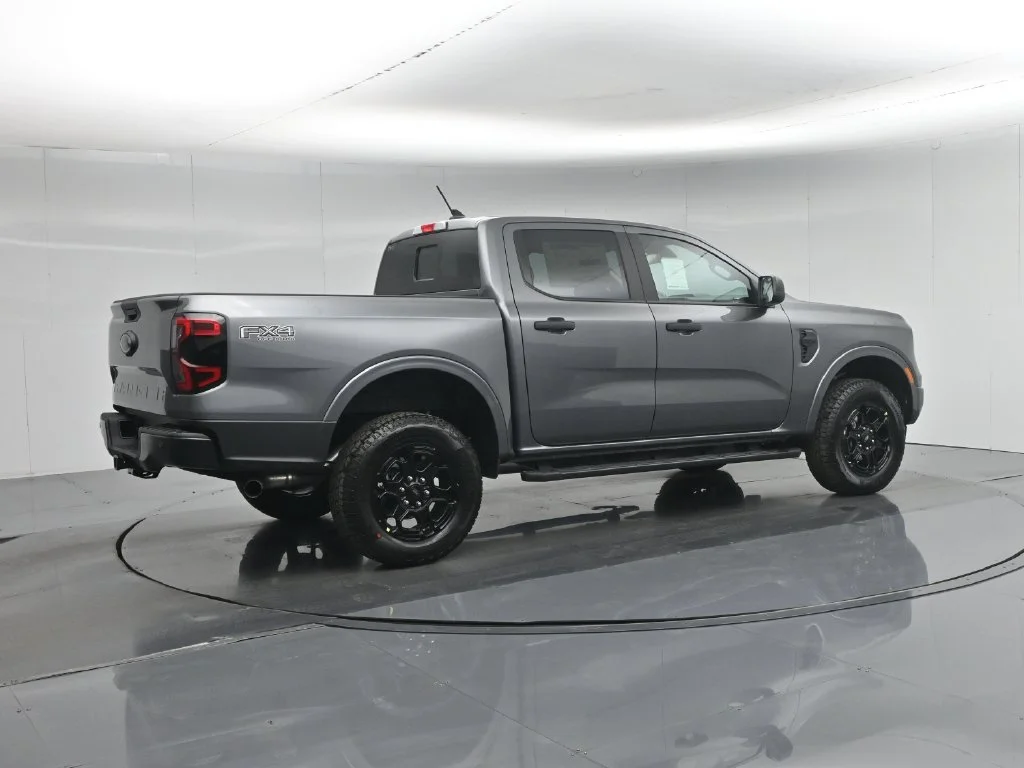 New 2026 Carbonized Gray Metallic Ford XLT image 26