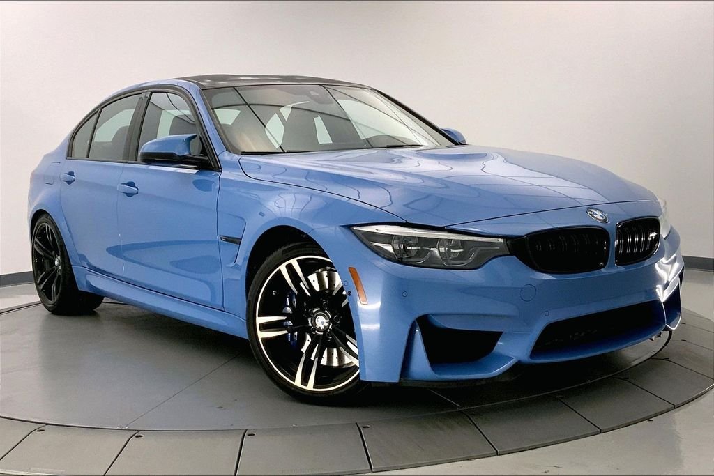 Used 2018 Yas Marina Blue Metallic BMW  image 33