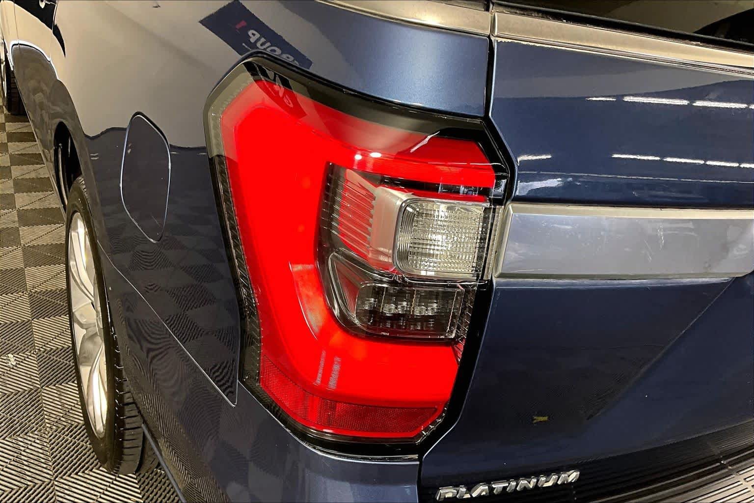 Used 2019 Blue Ford Platinum image 28