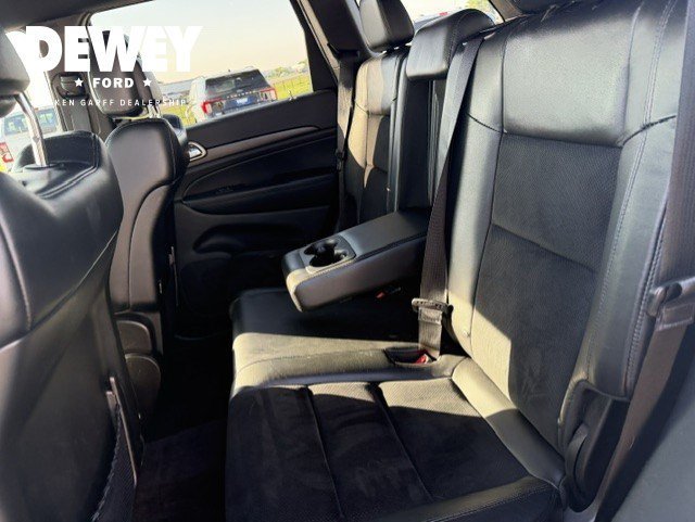 Used 2017 Bright White Clearcoat Jeep Altitude image 24