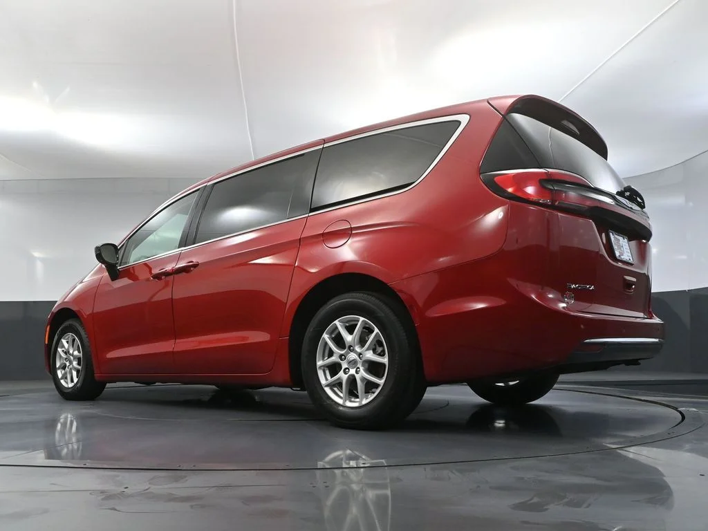 Used 2024 Red Chrysler Touring L image 51