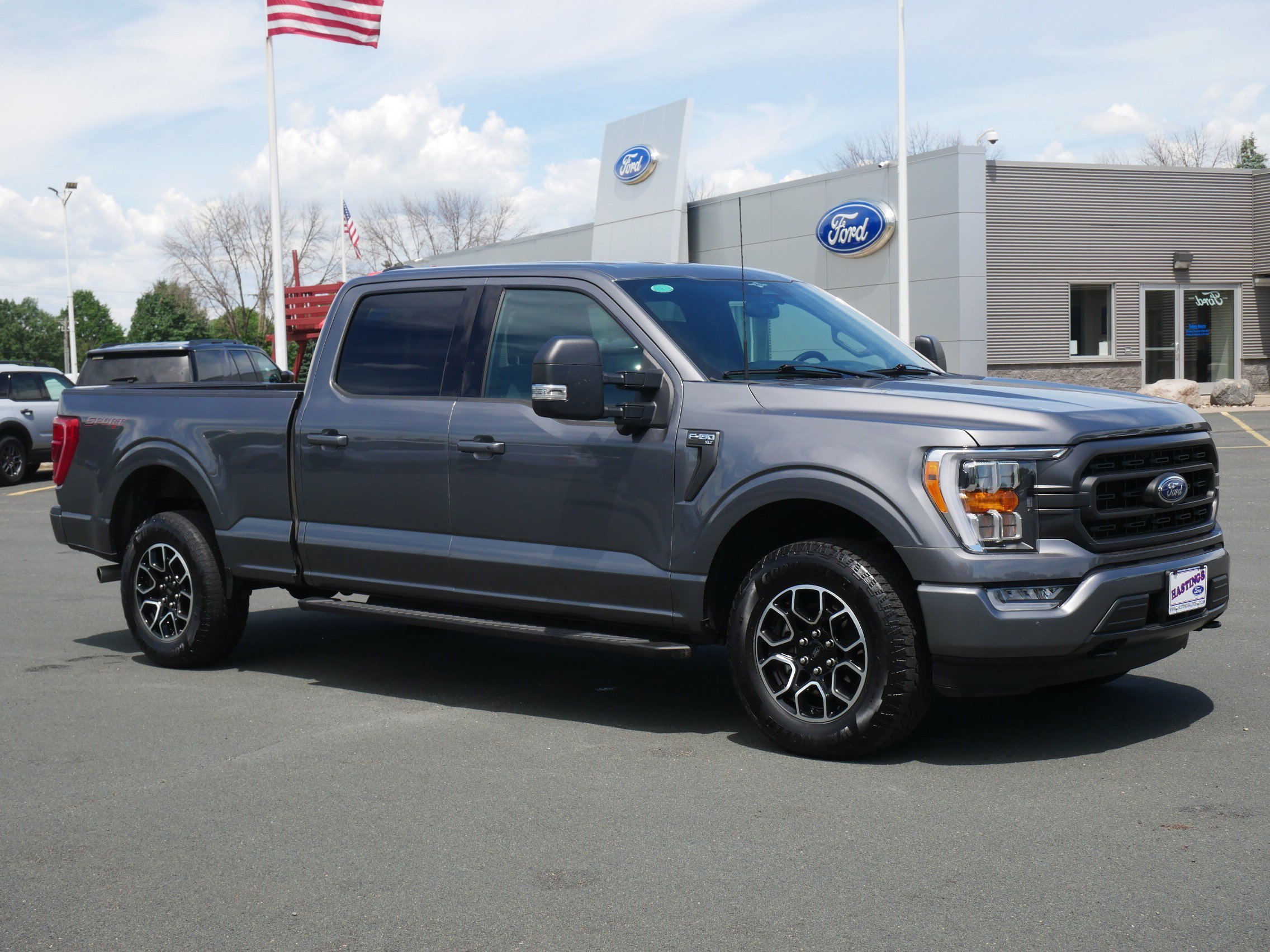 Used 2023 Gray Ford XLT image 7