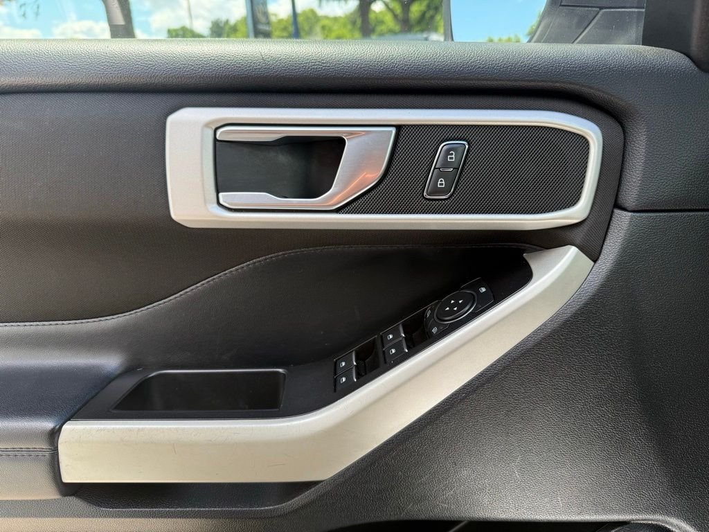Used 2020 Oxford White Ford XLT image 18