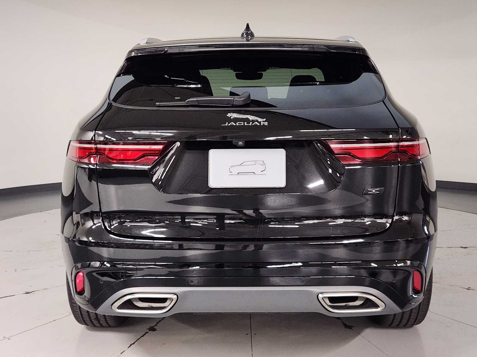 New 2026 Santorini Black Jaguar R-Dynamic S image 10