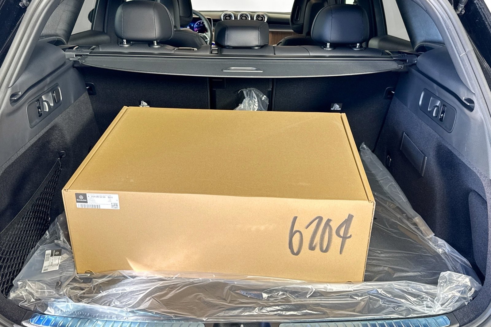 New 2026 Black Mercedes-Benz GLC 300 image 24