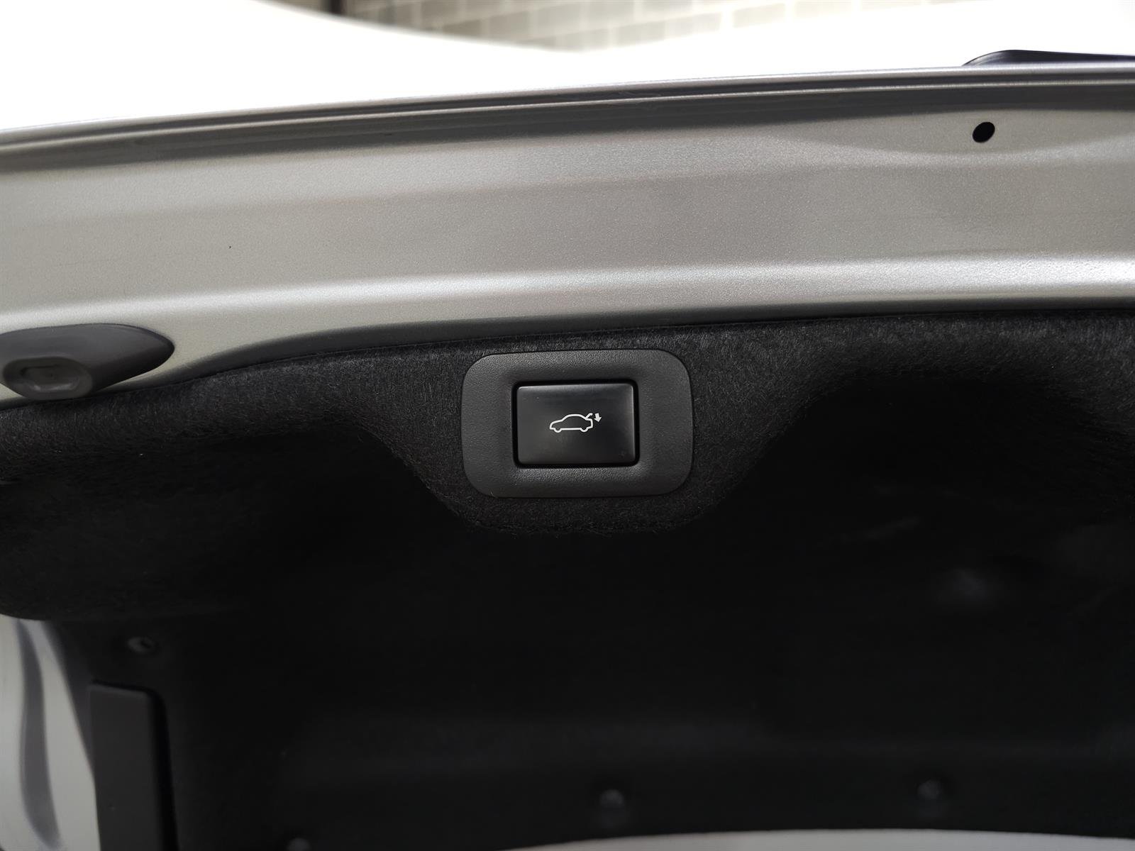 Certified Used 2023 Iridium 1l2 Lexus F SPORT Handling image 8