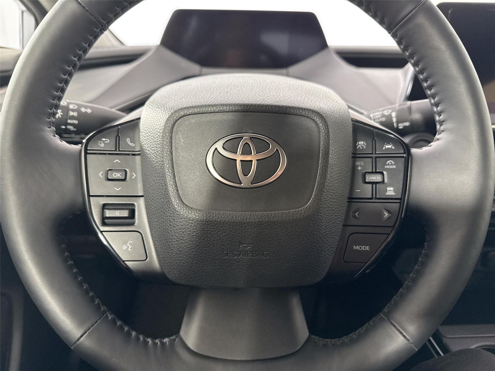 Certified Used 2025 Cutting Edge Toyota XLE image 17