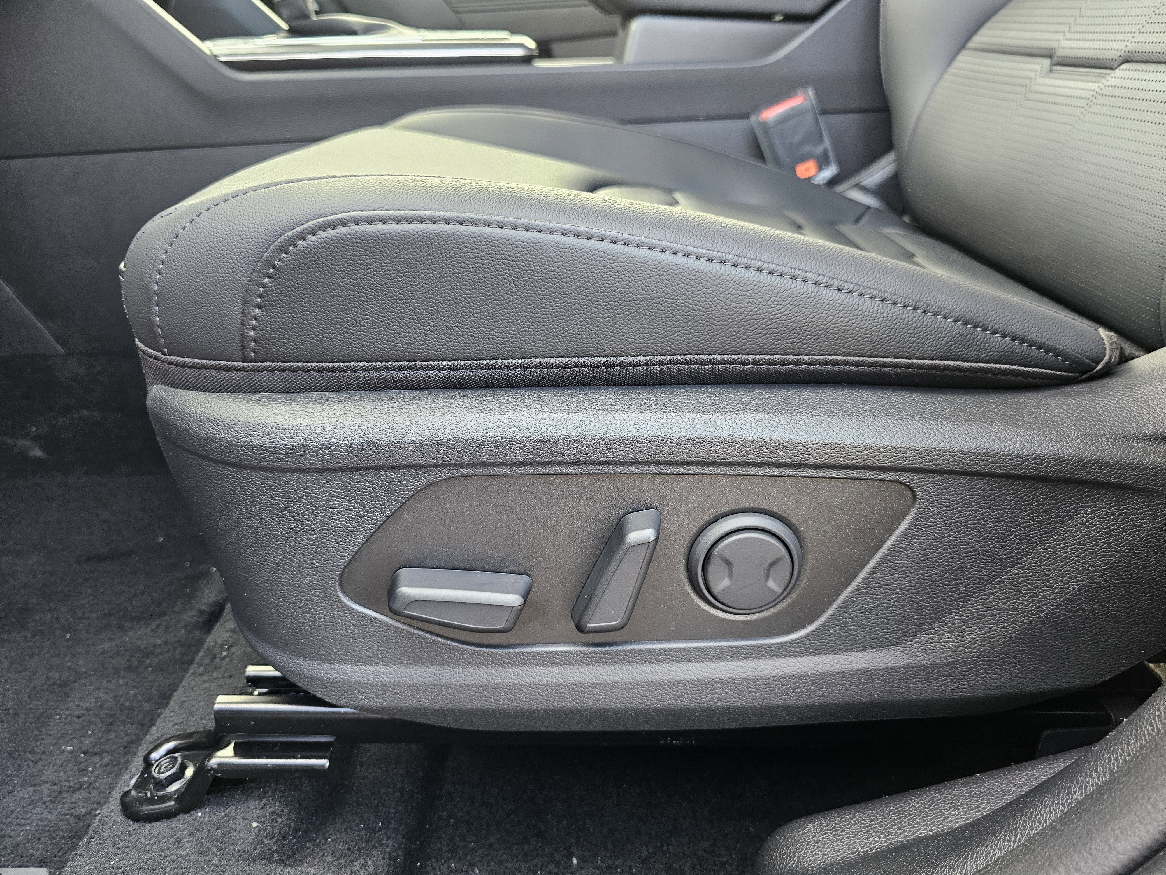 New 2026 Panthera Metal Matte Kia SX Prestige image 10