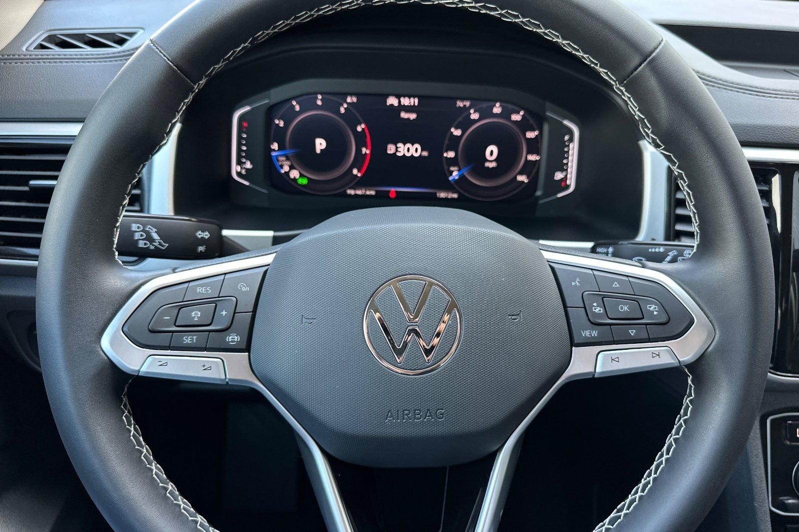 Certified Used 2023 Pure White Volkswagen 3.6L V6 SE w/Technology image 24