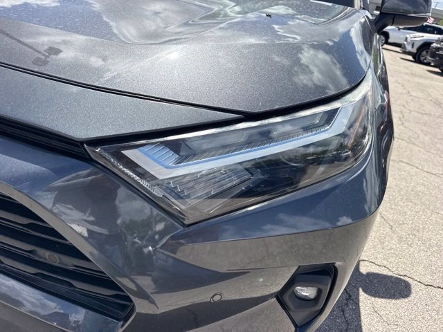 Used 2022 Gray Toyota XLE Premium image 19