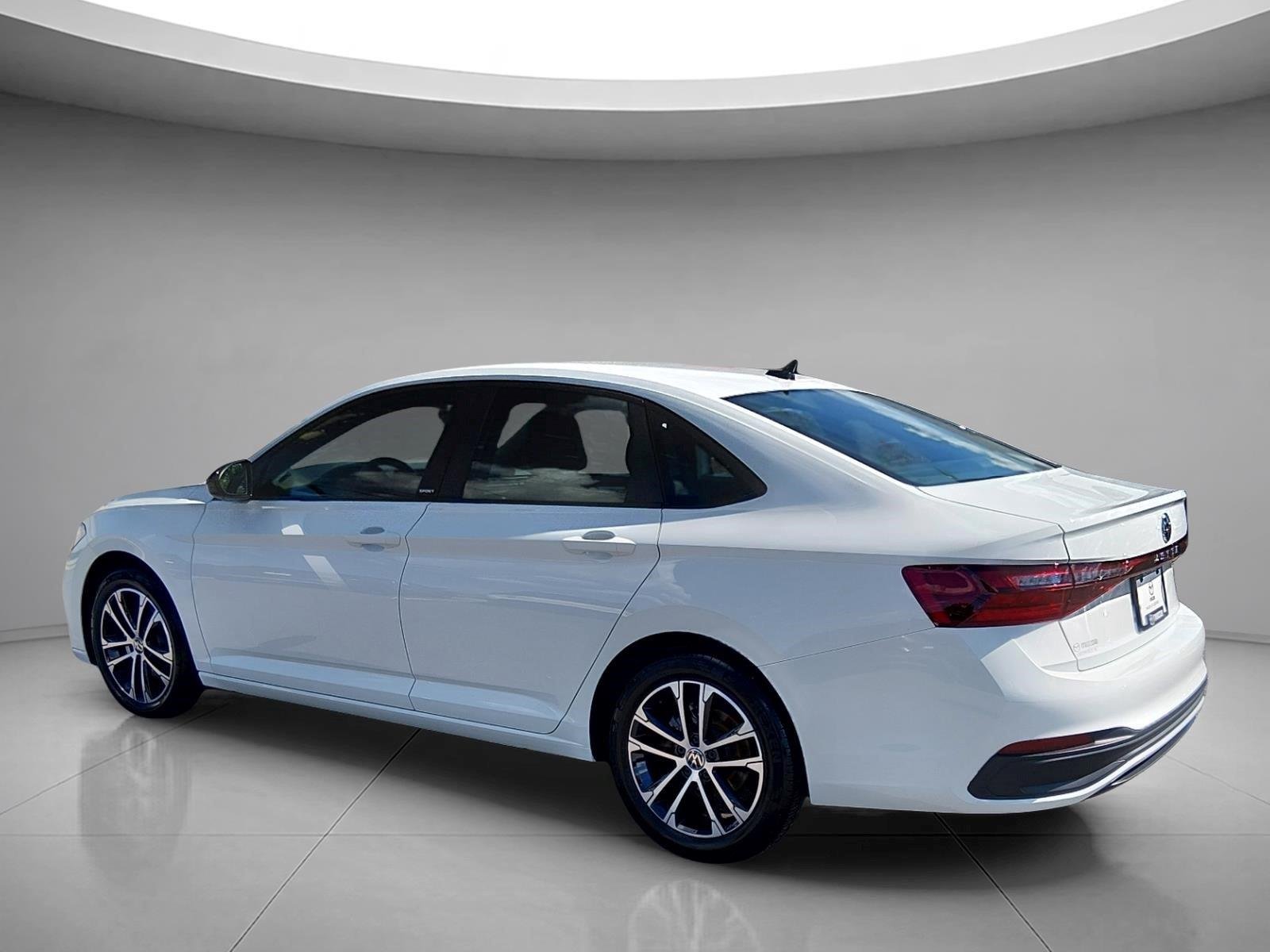 Used 2025 Pure White Volkswagen Sport image 3
