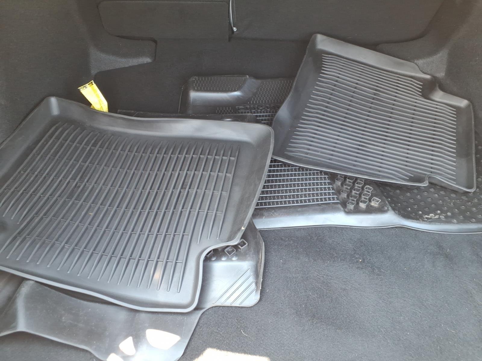 Used 2024 Ice Cap Toyota SE image 29