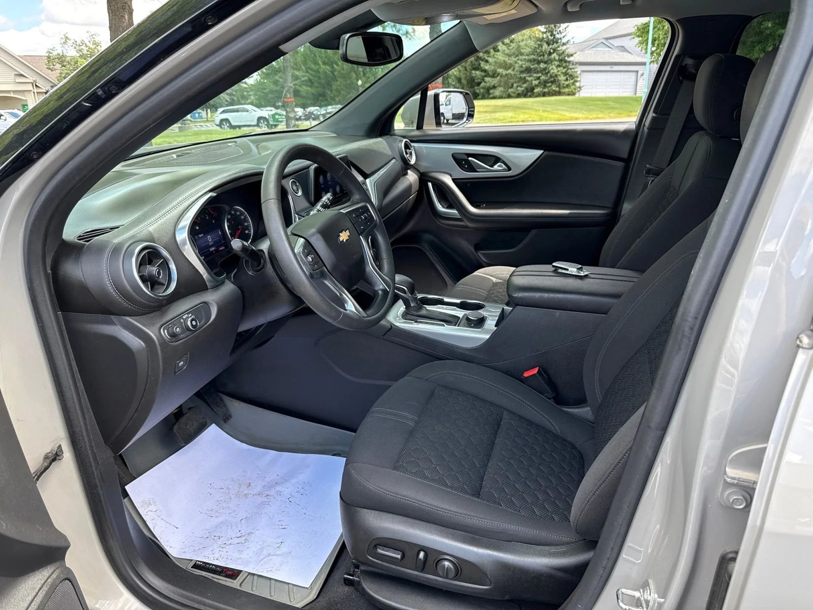 Used 2021 Gray Chevrolet LT image 18