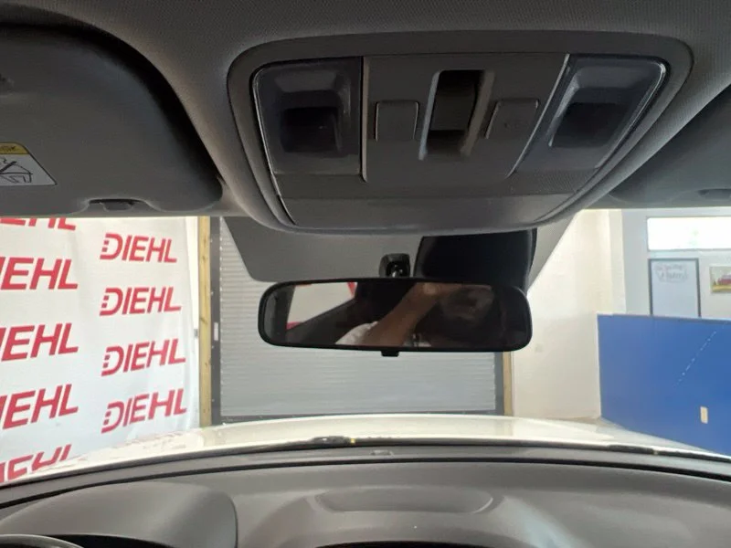 Used 2020 White Kia GT-Line image 29