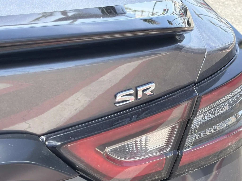 Certified Used 2020 GUN METALLIC Nissan SR image 30