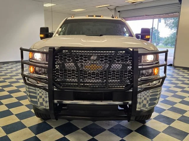 Used 2019 SUMMIT WHITE Chevrolet Work Truck image 2