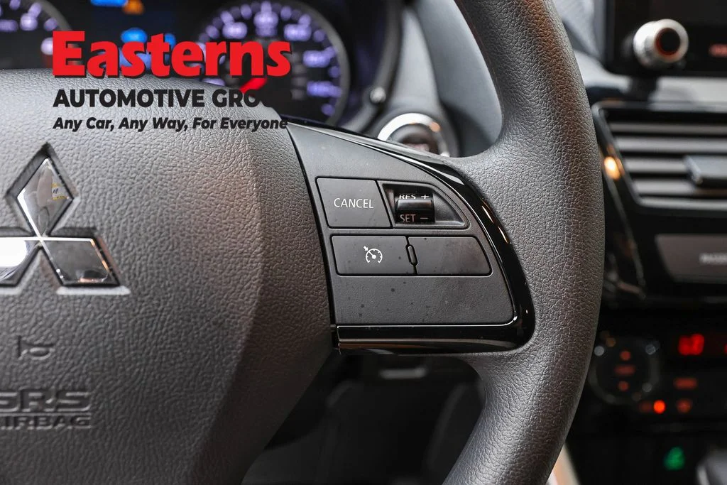 Used 2026 Blue Mitsubishi LE image 16