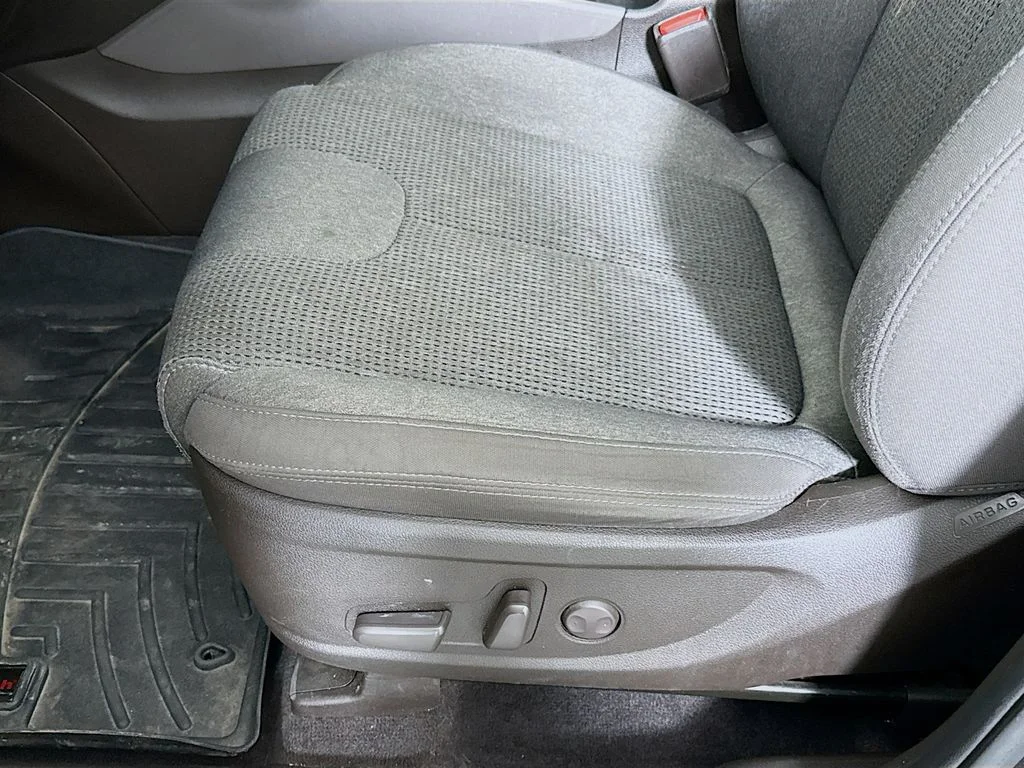 Used 2020 Black Hyundai SEL image 18