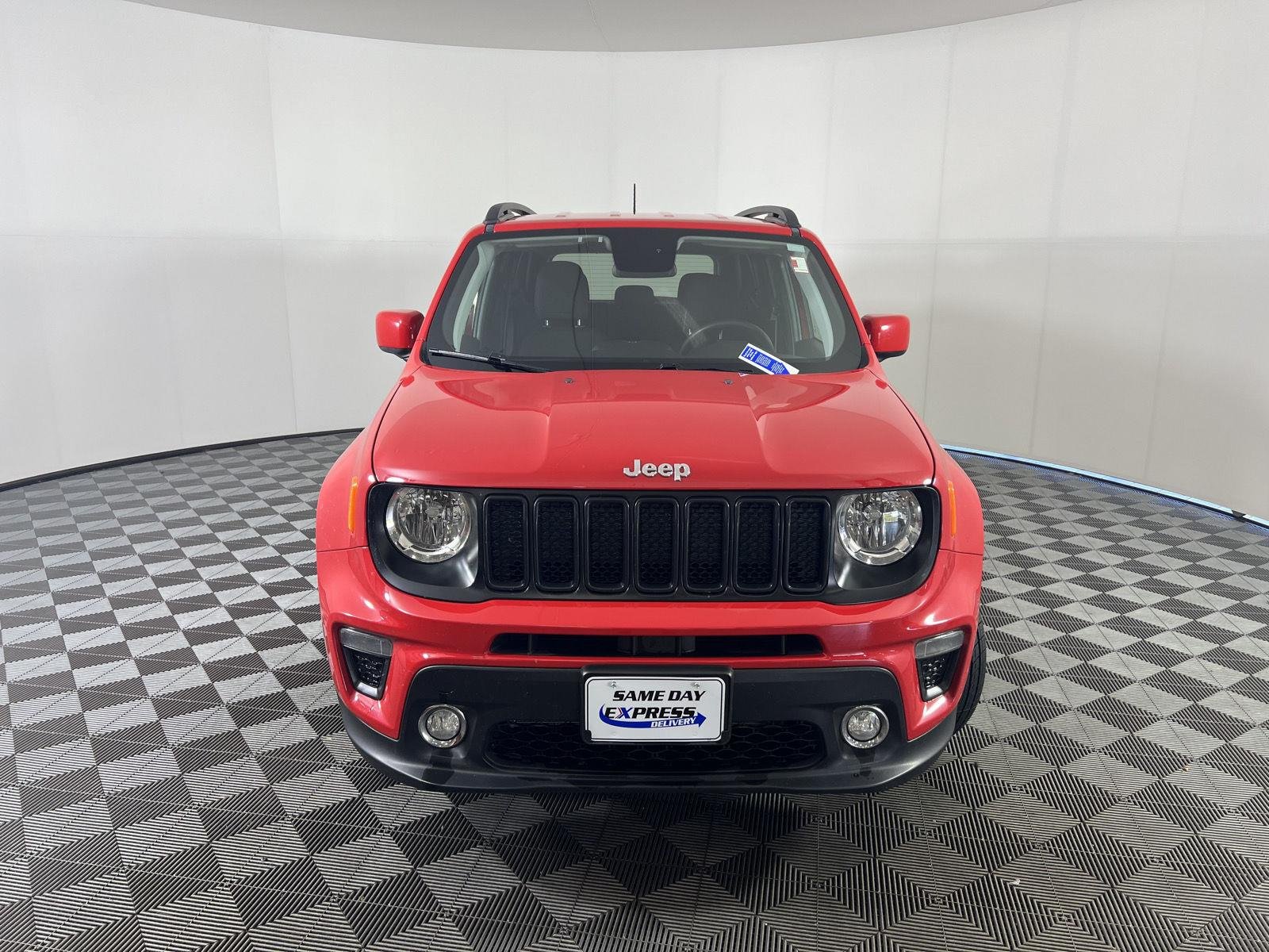 Used 2020 Colorado Red Clearcoat Jeep Latitude image 22