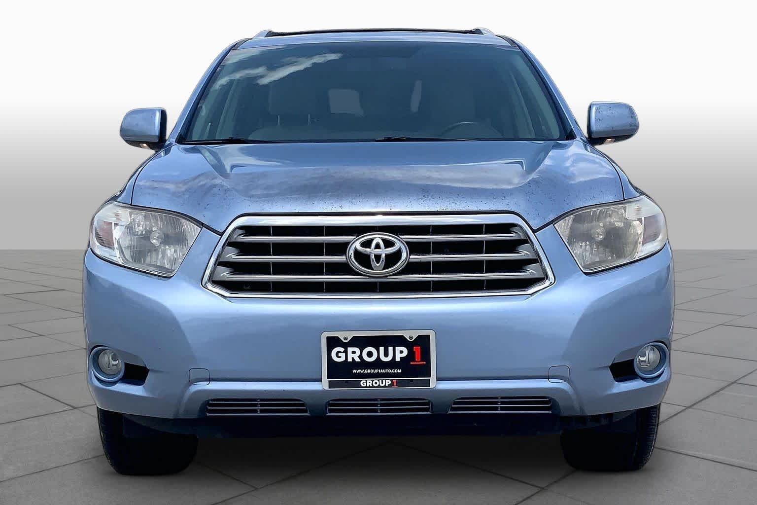 Used 2010 Waveline Pearl Toyota Limited image 3