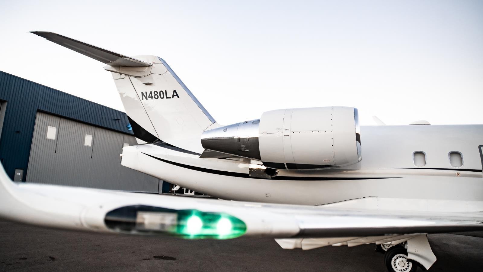 Used 1983 white BOMBARDIER 601 image 6