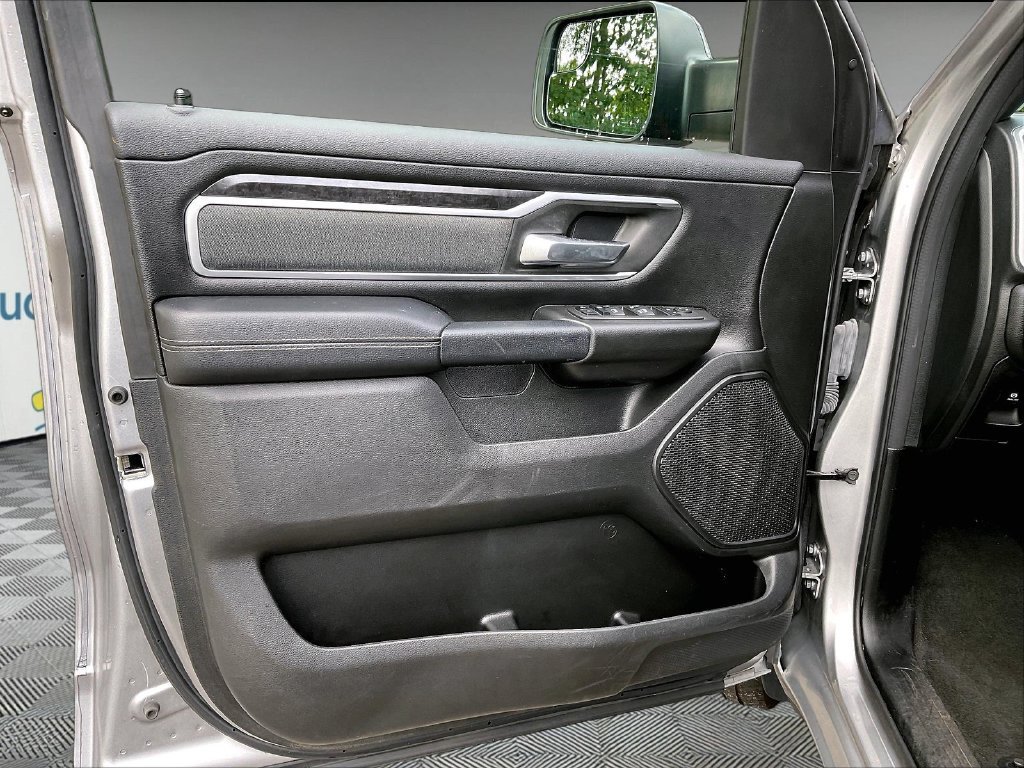Used 2022 Billet Silver Metallic Clearcoat Ram Big Horn image 9